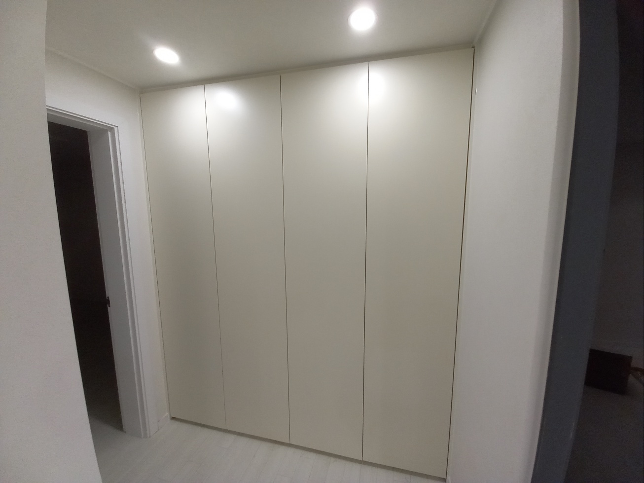 3667697170_DWKwGBio_b50a724104714fb5c0cfba746168b66e511b9728.jpg 이미지크게보기