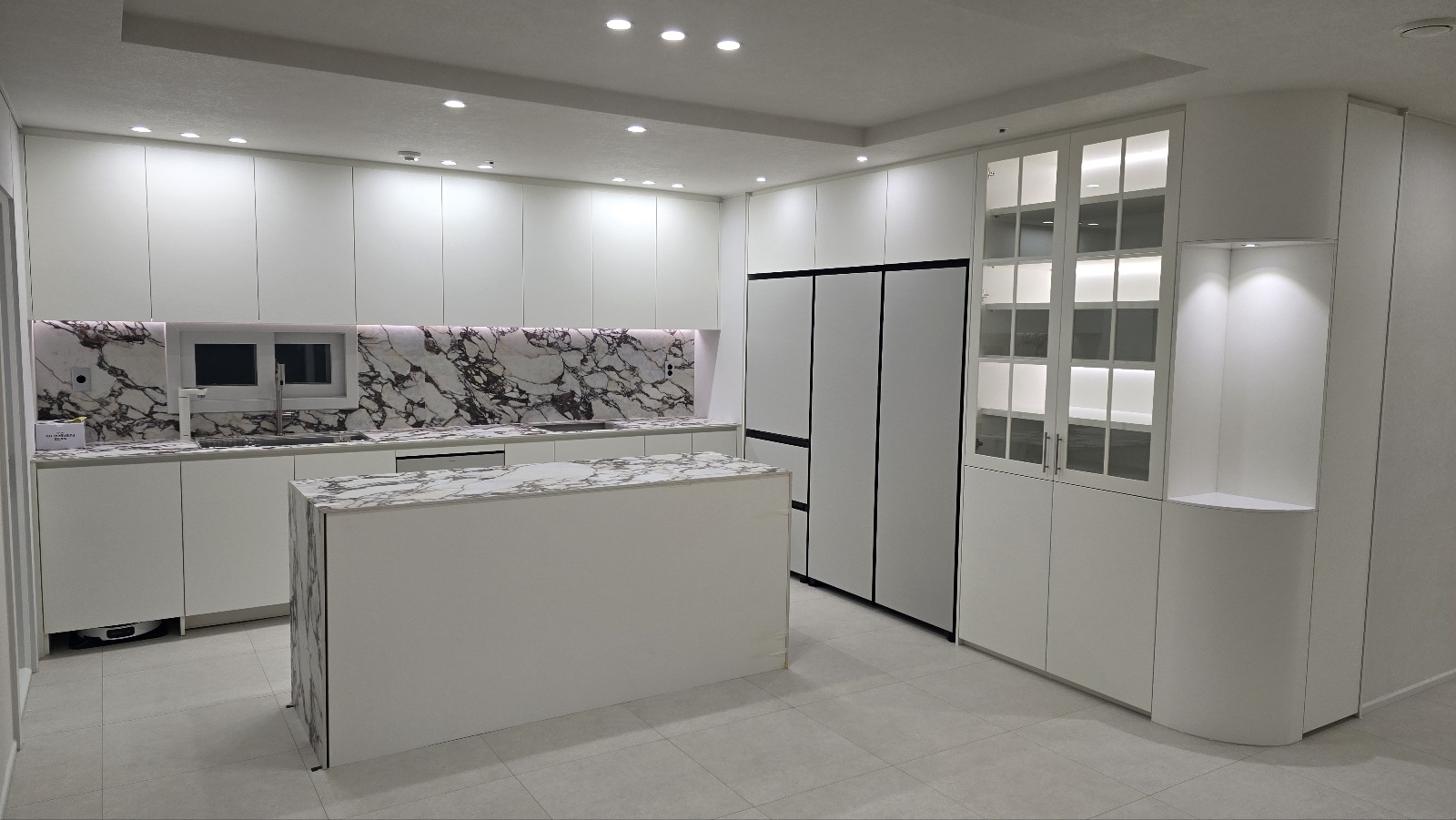 3667697170_iOj1hyfV_20cabb81d3479dd5953ba00be25bc8232d68d397.jpg 이미지크게보기